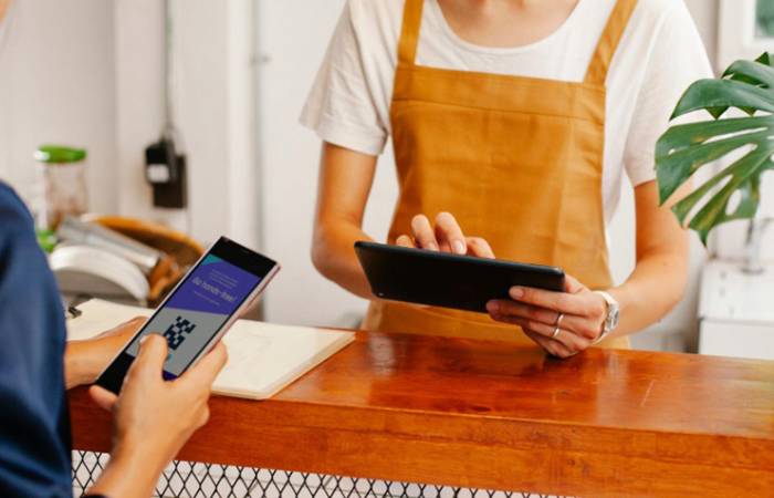 The Rise of Digital Payment Systems and Mobile Wallets